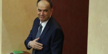 Presidenti i ri/ Dhjetë sfidat që e presin