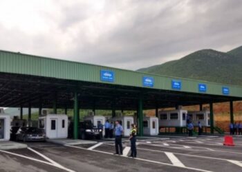 Hiqet kontrolli kufitar Shqipëri-Kosovë