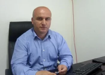 Gjysmë ore pro evropian!