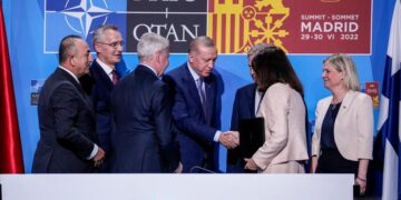 Turqia heq bllokadën ndaj anëtarësimit të Finlandës dhe të Suedisë në NATO