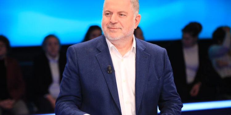 Zëdhënësja e Përjetshme e Pushtetit