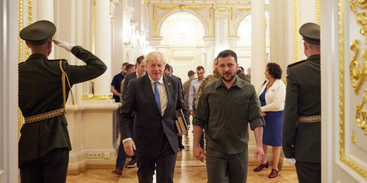 Boris Johnson: Ukraina e meriton të presë Eurovision 2023