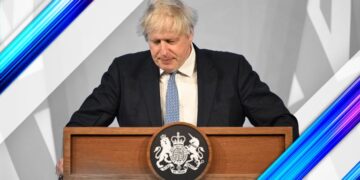 Deputetët kërkojnë largimin e menjëhershëm të Boris Johnson