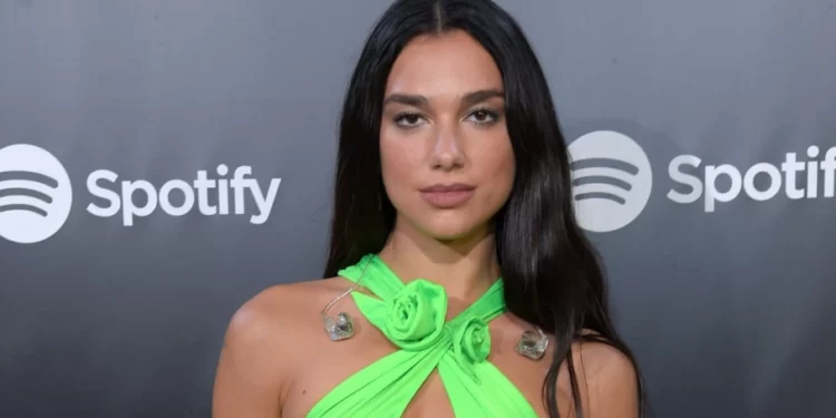 Dua Lipa paditet sërish, fotografi: Postoi foton time pa leje në Instagram