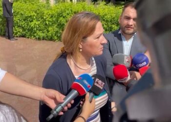 Flutura Açka e thotë publikisht: S’do jem në protestën e Berishës