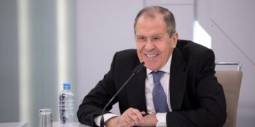 Lavrov: Anulimi i vizitës në Serbi, i pashembullt