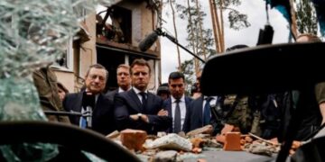 Macron: Ukraina duhet të rezistojë dhe të fitojë