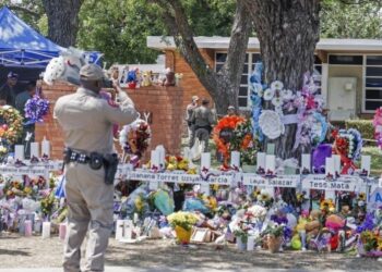 Masakra e Teksasit, kryebashkiaku: Shkolla do të shkatërrohet