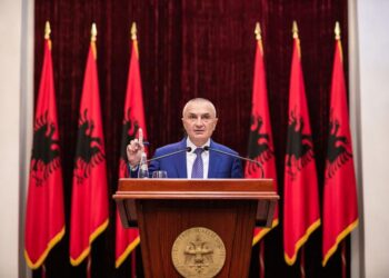 “Sistemi i drejtësisë drejt  kolapsit”, Meta ngre alarmin