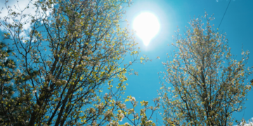 Moti plot surpriza për sot, vranësirat do sjellin reshje të pakta shiu gjatë pasdites