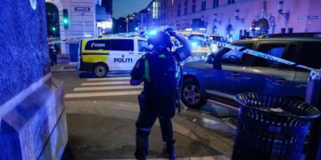 Të shtëna në Oslo/2 të vrarë në një sulm në një klub nate dhe 14 të plagosur