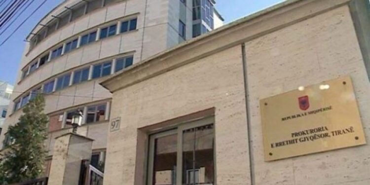 Tjetërsuan godinën dhe e legalizuan si hotel, pezullohen 7 zyrtarë të Kadastrës