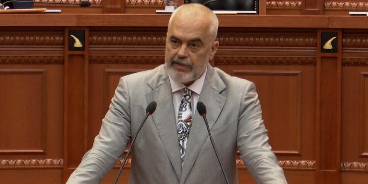 “Kemi çmimin më të lartë të naftës”/Rama: Bordi në kushte normale është komunist, në kohë krize na ndihmon