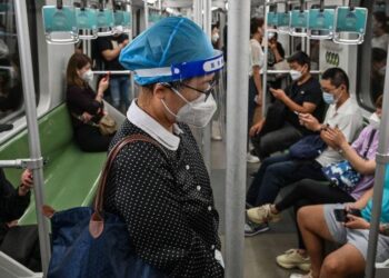 Bllokimi i Shangait: Kina lehtëson kufizimet për Covid pas dy muajsh