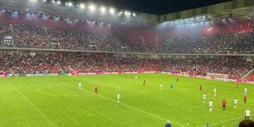 Kreut të FSHF-së i ndodh e papritura me makinën pas ndeshjes (VIDEO)