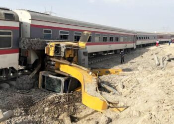 Treni i pasagjerëve del nga shinat, viktima dhe të plagosur