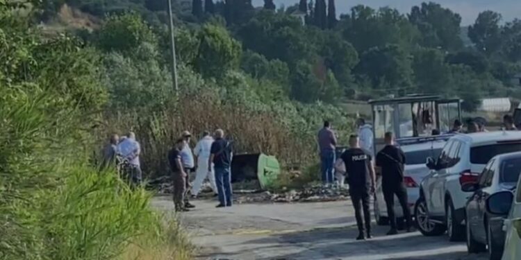 E goditën me th*kë, viktima është vëllai i kryeplakut të fshatit Grecalli