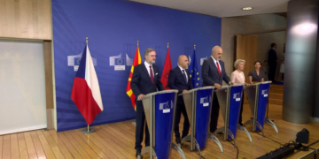 Zëri i Amerikës: Tirana dhe Shkupi nisin procesin e bisedimeve për anëtarësim në BE