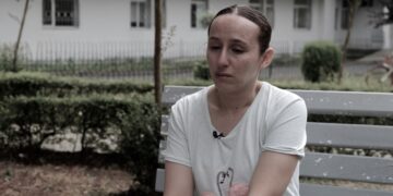 “Përse nuk më çon tek shtëpia?”, 4-vjeçarja rrezikon të humb jetën nga bllokimi i dy veshkave