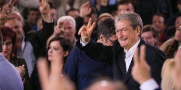 Protestë për të fituar pushtetin e opozitës