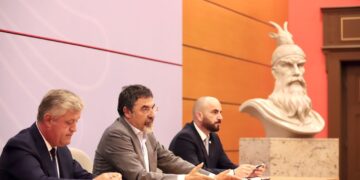 “Do keni punë me mua, nëse nuk e merrni seriozisht”, Çuçi mbledh krerët e policisë përgjatë bregdetit