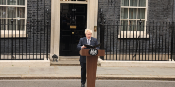 Boris Johnson jep dorëheqjen