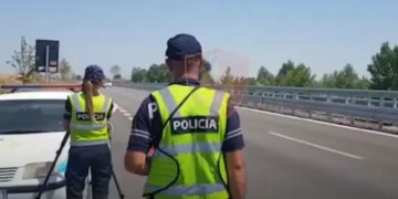 Janë rritur gjobat, ndërkohë që janë pakësuar aksidentet rrugore në 6-mujorin e parë