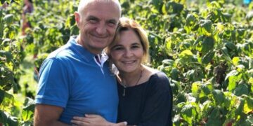 Gruaja e Metës ia la partinë e quajtur LSI Metës