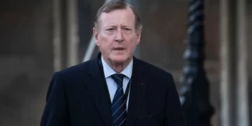 Shuhet ish-kryeministri i Irlandës së Veriut, fitues i Çmimit Nobel për Paqe