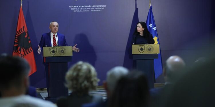 Meta nga Kosova: Të mos biem pre e atyre që duan të minojnë rrugën evropiane për interesa të palëve të treta