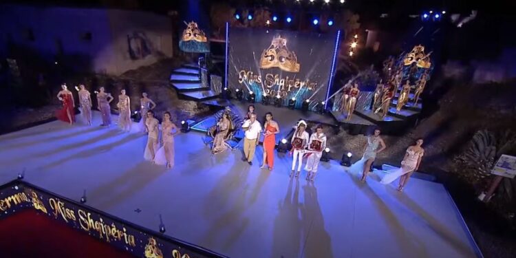 Shpallet Miss Shqipëria 2022, ja kush e rrëmbeu kurorën e më të bukurës