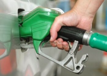 Ulet sërish çmimi i naftës dhe benzinës