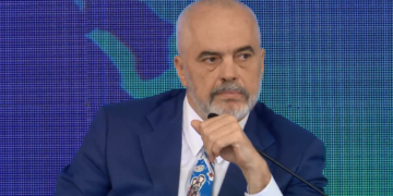 “S’kemi si ta bëjmë njëri-tjetrin për budalla këtu”, Rama i ashpër ndaj kritikave të ndërkombëtarëve