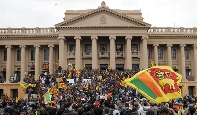 Sri Lanka shpall gjendjen e jashtëzakonshme