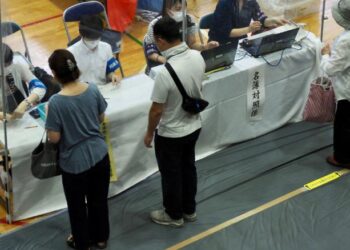 Partia e Shinzo Abe fiton zgjedhjet në Japoni