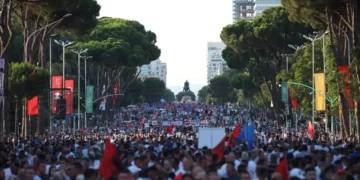 Zbulohen hapat e radhës të “Foltores”, protestat në të gjitha format në çdo qytet