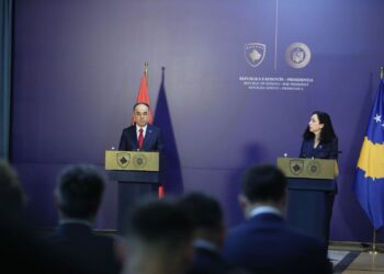 Begaj: Përshëndes maturinë e Kosovës në përballimin e krizës së 31 korrikut