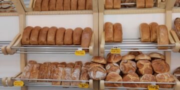 Mungesa e fuqisë punëtore mund të sjellë industrializimin e bukës