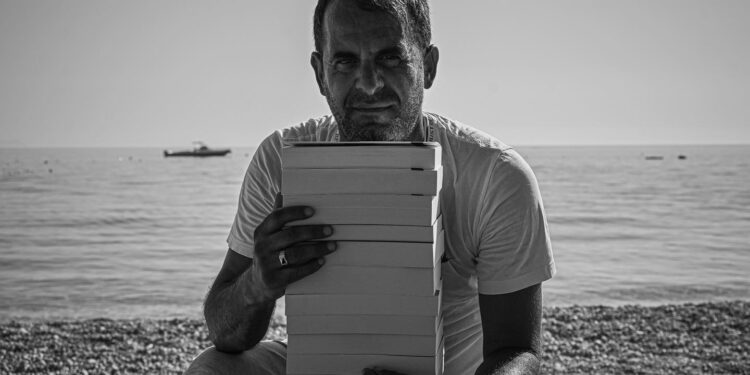 Florenci, tregti me librat e mi