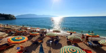 Rikthehet i nxehti afrikan në Shqipëri, nesër temperatura deri në 41°C