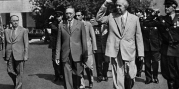 “Mehmet Shehu, ky armik e tradhëtar”, kujtimet e ish-kryehetuesit të diktaturës
