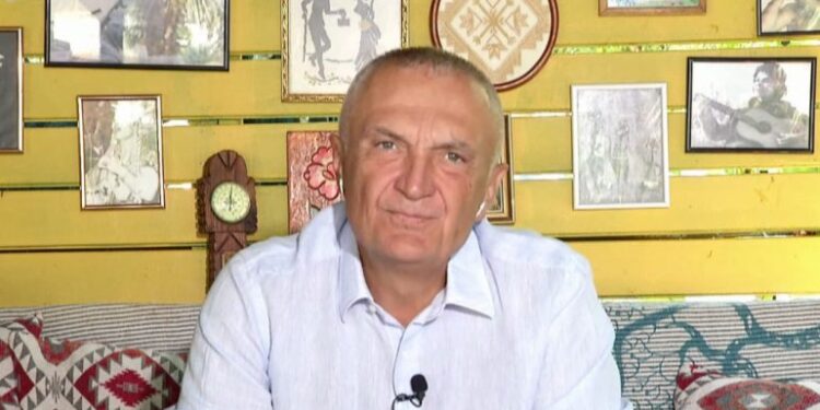 “Mendohem shumë kur firmos, jam dëborë e bardhë”, Meta: Rama e bëri bedel një ish-ministër të Brendshëm