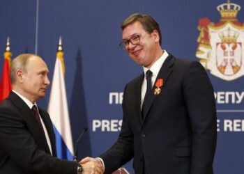 “Ne qëndrojmë pranë serbëve”, Rusia del publikisht në krahë të Serbisë