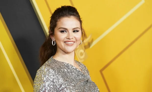 Selena Gomez dëshiron të largohet nga industria e aktrimit për t’u bërë nënë