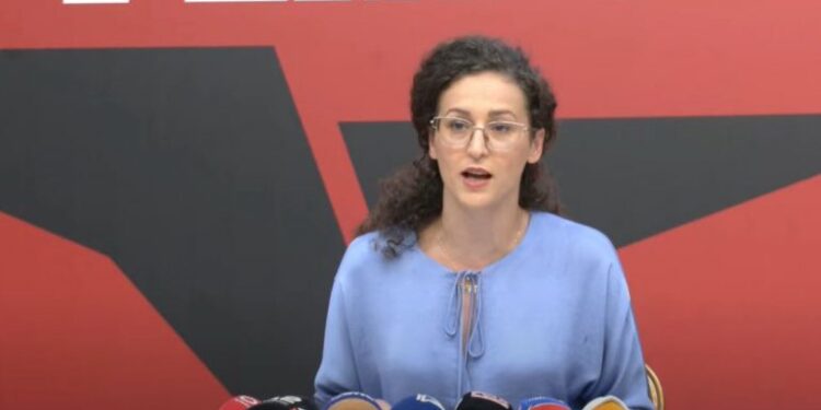 Akuza të reja/Partia e Lirisë: Kompania e inceneratorit të Tiranës i dha hua punonjësit, më pas i shiti tokë