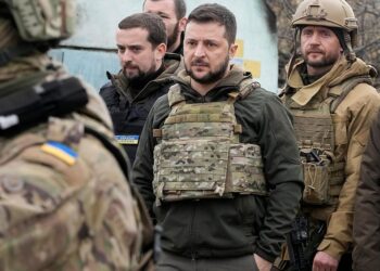 Më shumë se 25.000 trupa ruse në Ukrainën jugore