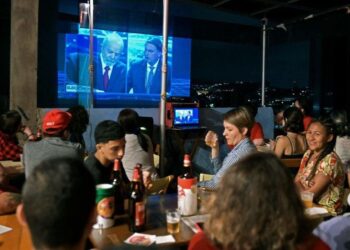 Zgjedhjet në Brazil: Bolsonaro dhe Lula shkëmbejnë fyerje në debatin e parë