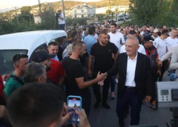 Mungon Berisha, ja deputetët e PD-së që janë të pranishëm