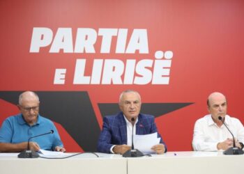 Skandali mjedisor në Shijak/Panariti: Dëm të jashtëzakonshëm të ajrit, tokës dhe ushqimit