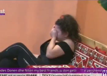 Skandali i dhunës në emisionin “It’s my home”, policia mësyn në televizion